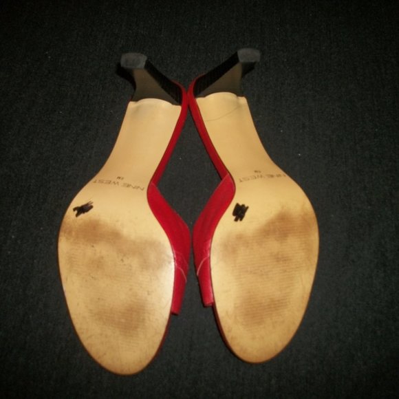 SWEET RED NINE WEST MULE SANDAL HEELS 6 M - Picture 6 of 7
